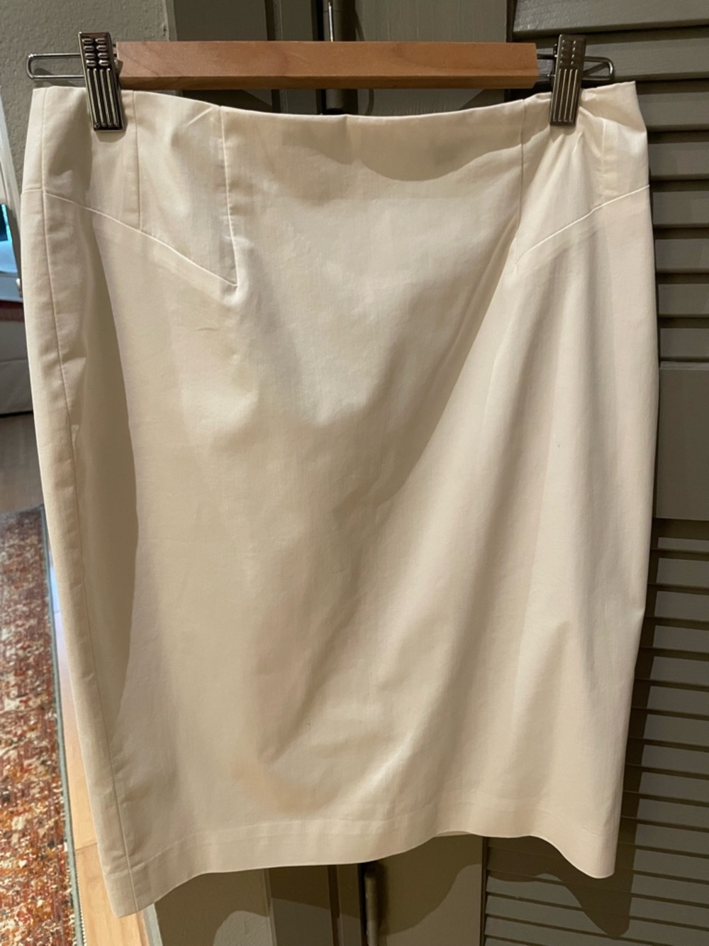 Ann Taylor Cream Pencil Skirt - Sleek Office Staple